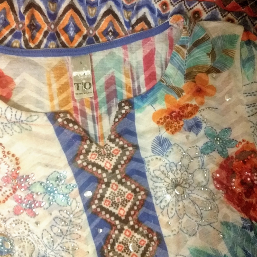 Thomas & Olivia embellished t-shirt sz small *K - Picture 4 of 7
